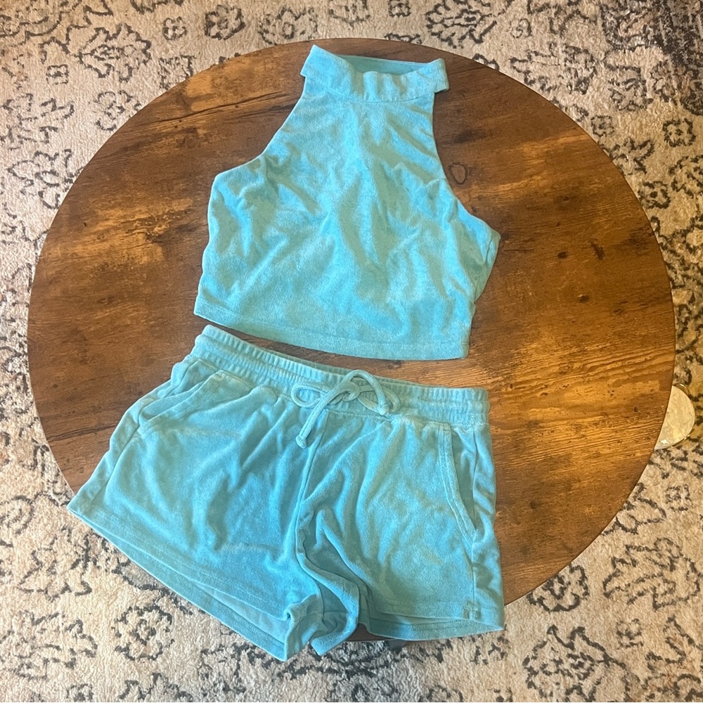 Fabletics x Vanessa Hudgens Set
